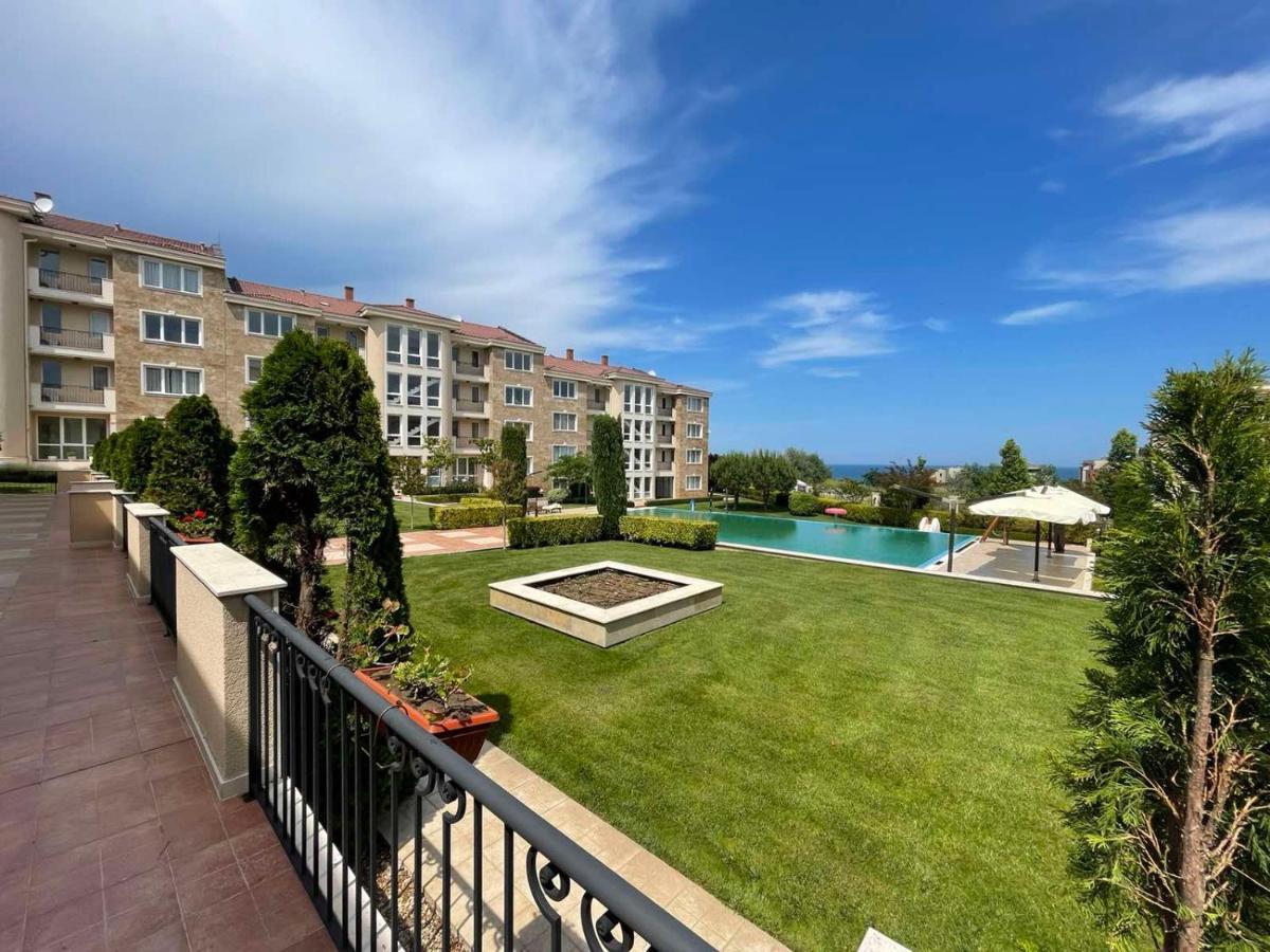 Provence Deluxe Apartment In Atia Resort Chernomorets Esterno foto